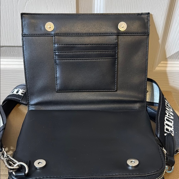 Steve Madden BGREER Woven 2-Strap Crossbody - Picture 4 of 6